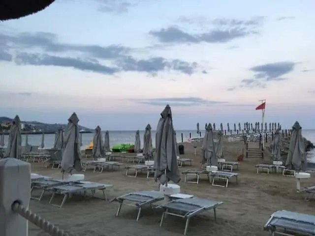 Petit Avec Classe Sanremo Apartment